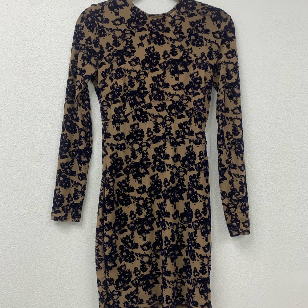 Nude & Navy Bodycon Lace Dress NWT